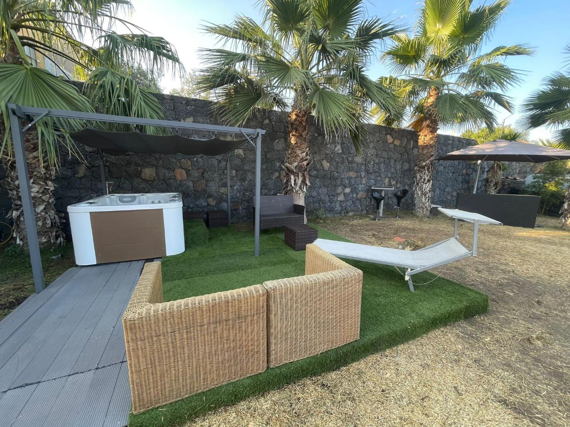 Clelia - Jacuzzi Garden